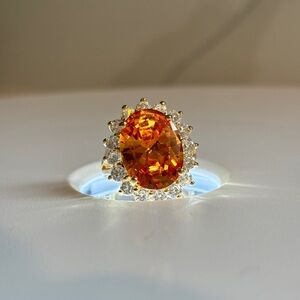 $21 CLOSET CLEAR OUT PRICE Stunning Citrine Cocktail Ring ✨
